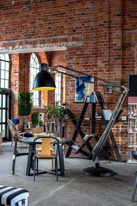 MOOSEE lampa podłogowa GIGANT czarna