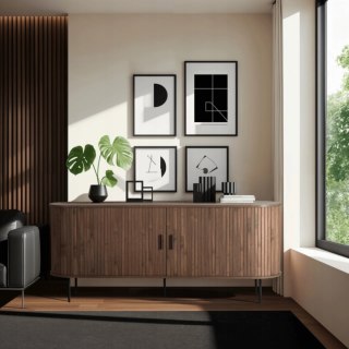 Komoda do Salonu Rozsuwana TRISH 180 cm Orzech Dwudrzwiowa Ryflowana Nowoczesna