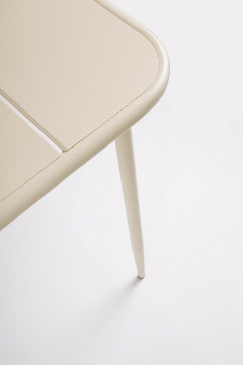 BIZZOTTO stół ogrodowy YARA 140 beżowy