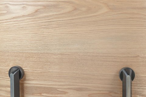 King Home Fotel LOUNGE HM czarny / jesion z podnóżkiem