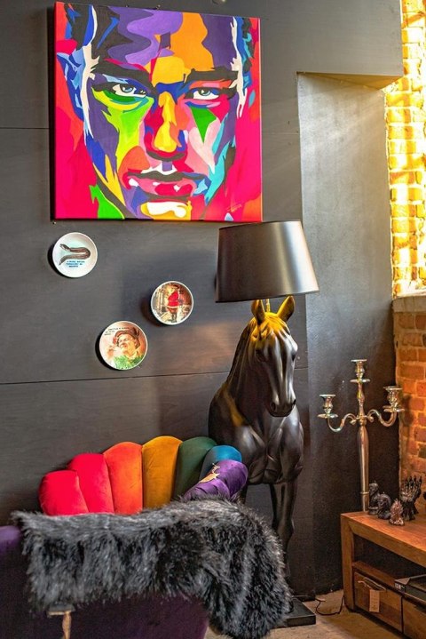 MOOSEE lampa podłogowa KOŃ HORSE STAND M czarna - włókno szklane