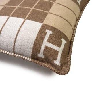 Poduszka dekoracyjna SHP PARIS HOME ciemny beż