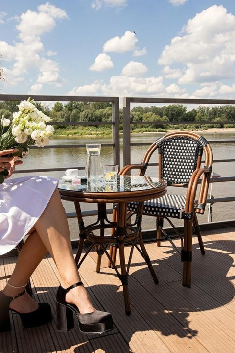 Krzesło ogrodowe CAFE PARIS ARM brązowe rattan