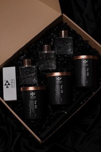 3 x Świeca i 3 x dyfuzor - zestaw prezentowy czarny i złoty - zestaw 3 świec sojowych po 280 ml i 3 dyfuzorów z patyczkami po 10