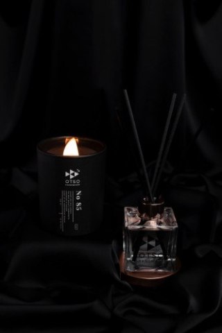 Świeca i dyfuzor - zestaw prezentowy czarny i złoty - zestaw świeca sojowa 280 ml i dyfuzor z patyczkami100 ml