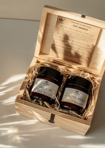 Zestaw świec sojowych w personalizowanym drewnianym pudełku - wielkość L personalizacja / grawer