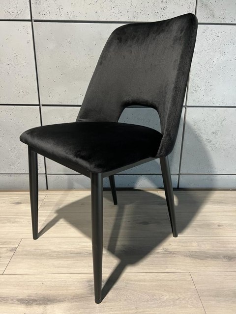 Krzesło tapicerowane GOTI BLACK VELVET II GATUNEK