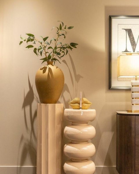 Richmond Interiors RICHMOND kolumna / stolik JARI beżowy