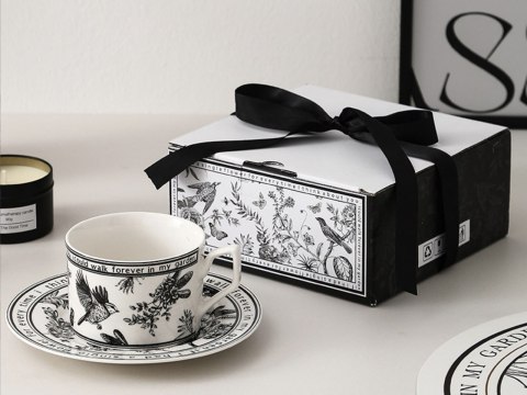 Filiżanka ze spodkiem