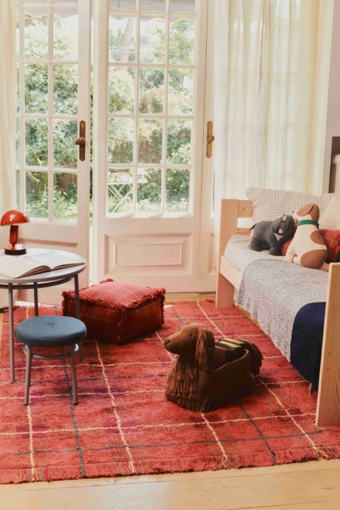 Pies Poppy - Kosz do przechowywania Wouf Wouf, Lorena Canals